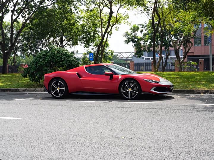 Photo 5 - Ferrari 296