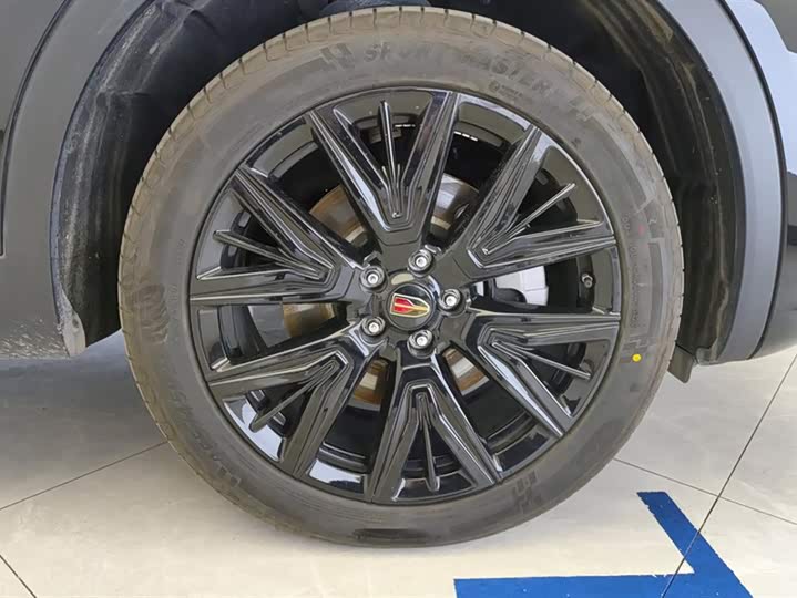 Фото 6 - Hongqi HS5