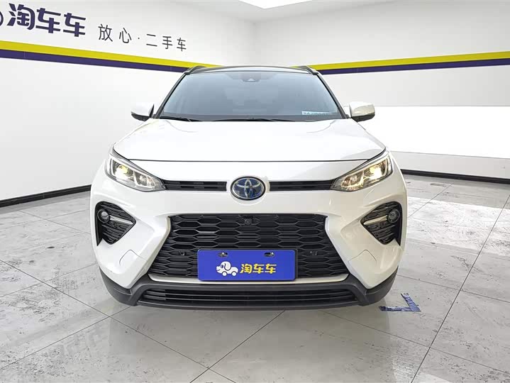 Photo 2 - Toyota Wildlander