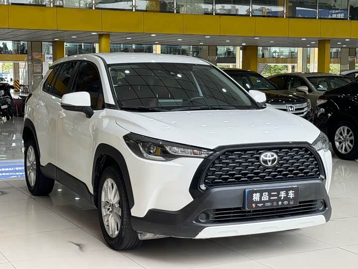 Фото 2 - Toyota Corolla Cross