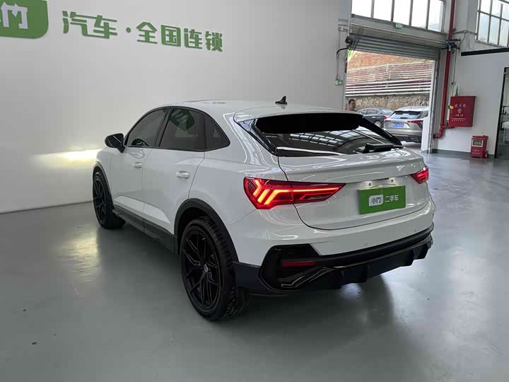 Photo 6 - Audi Q3 Sportback