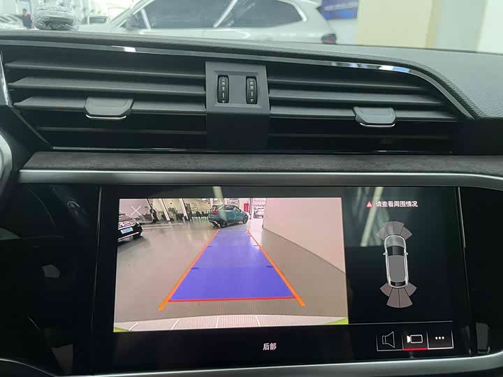 Photo 7 - Audi Q3 Sportback