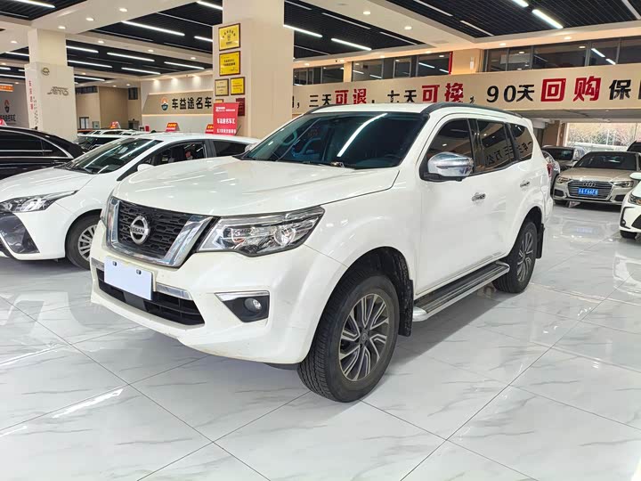 Фото 1 - Nissan Terra