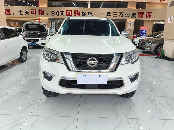 Фото 2 - Nissan Terra