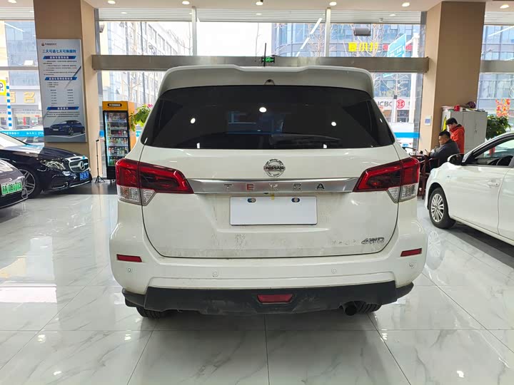 Фото 6 - Nissan Terra