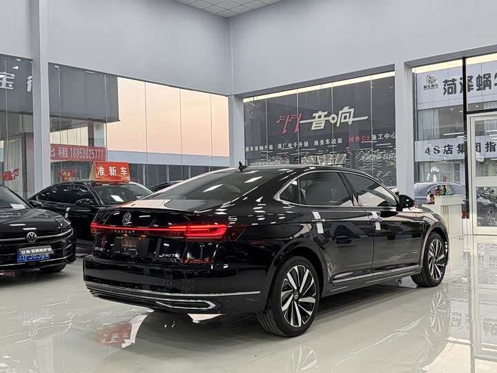 Фото 6 - Volkswagen Passat