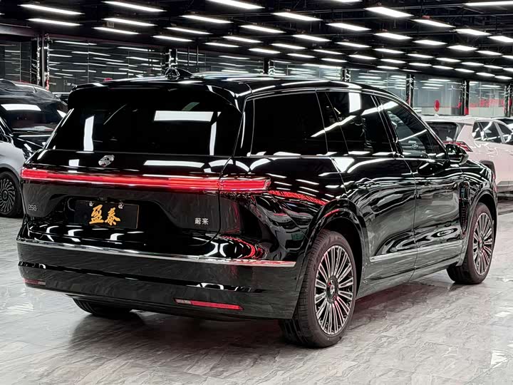 Фото 7 - Nio ES8