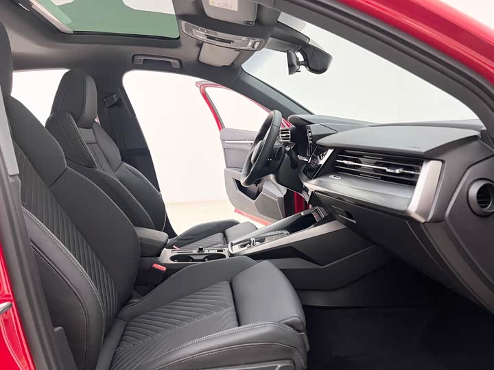 Фото 9 - Audi A3