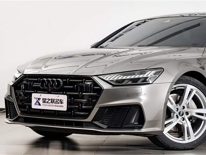 Фото 4 - Audi A7L