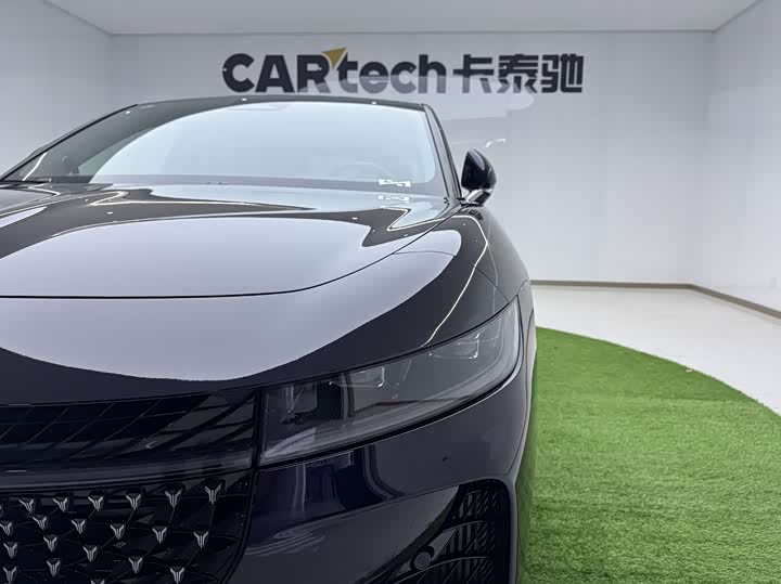 Фото 3 - Voyah Passion