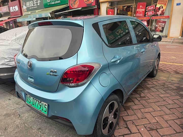 Фото 2 - Changan BenBen E-Star