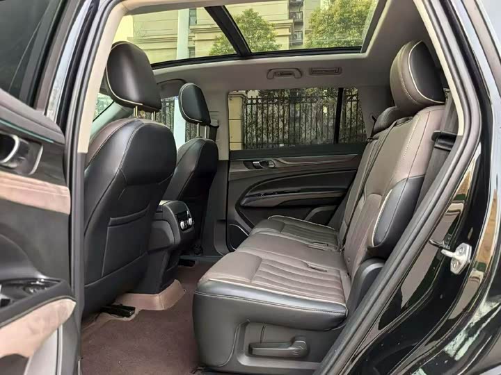 Фото 5 - Ford Equator