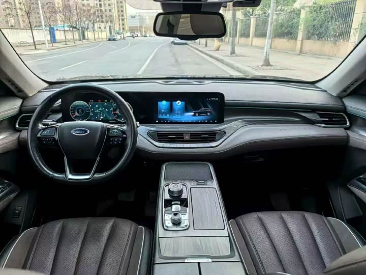 Фото 8 - Ford Equator