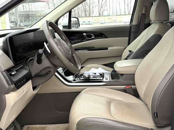 Фото 6 - Kia Carnival