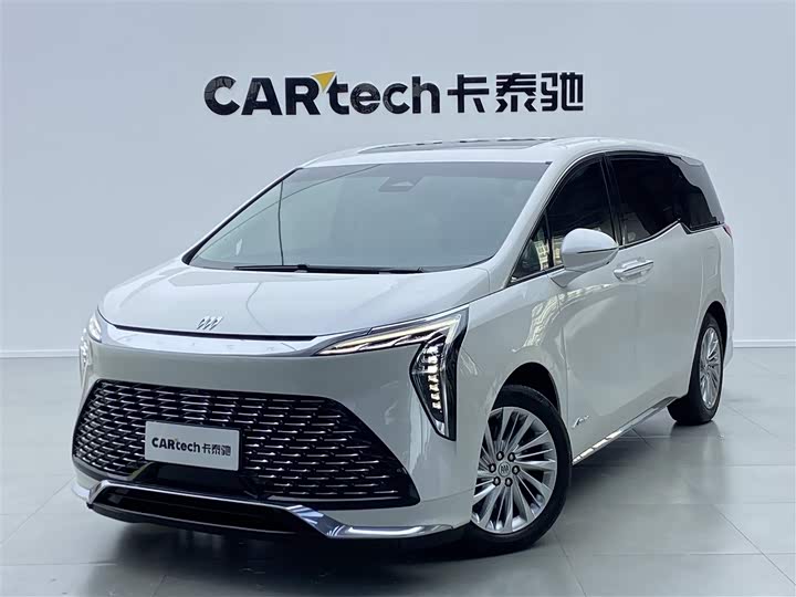 Photo 2 - Buick GL8 Century