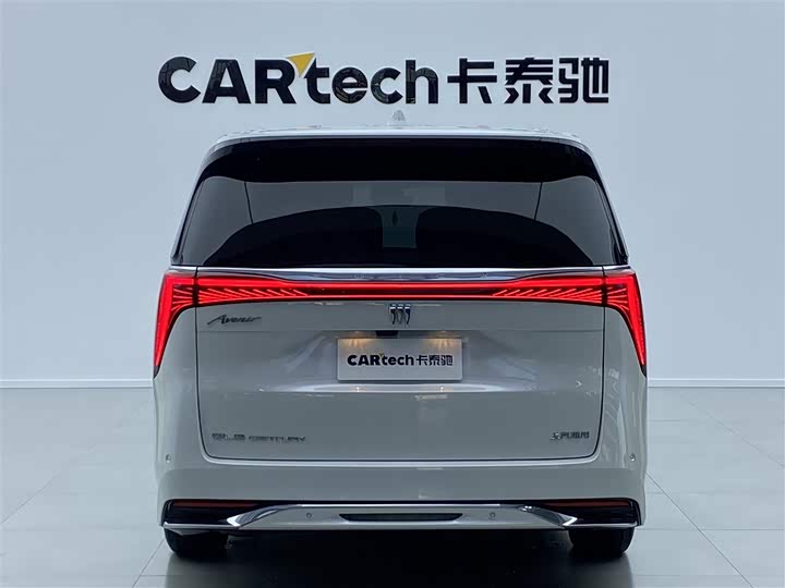 Photo 5 - Buick GL8 Century