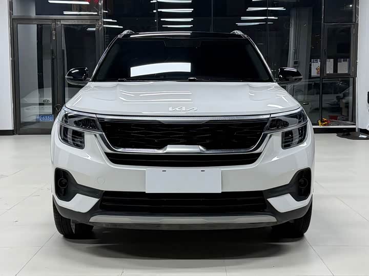 Фото 2 - Kia KX3