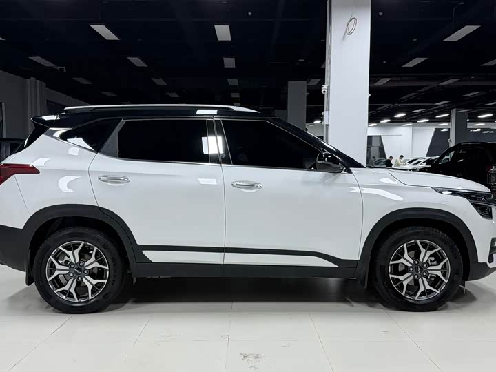 Фото 4 - Kia KX3