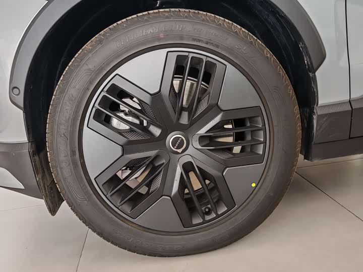 Photo 5 - Volvo EX30