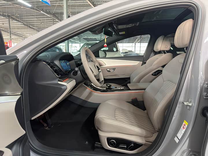 Фото 8 - BYD Han