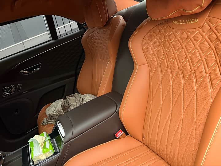 Фото 6 - Bentley Flying Spur Hybrid