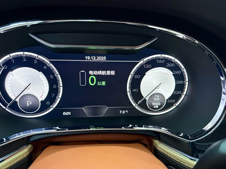 Фото 9 - Bentley Flying Spur Hybrid