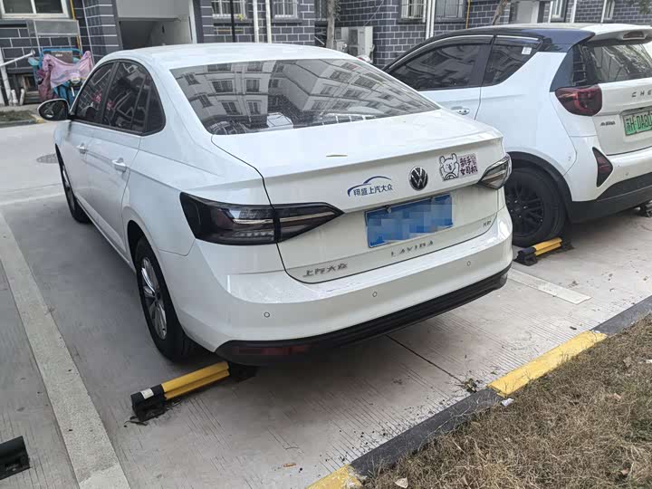 Фото 6 - Volkswagen Lavida