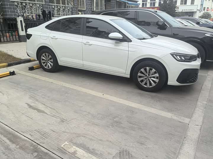 Фото 8 - Volkswagen Lavida