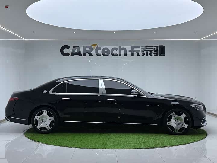 Photo 7 - Mercedes-Benz Maybach S-Class