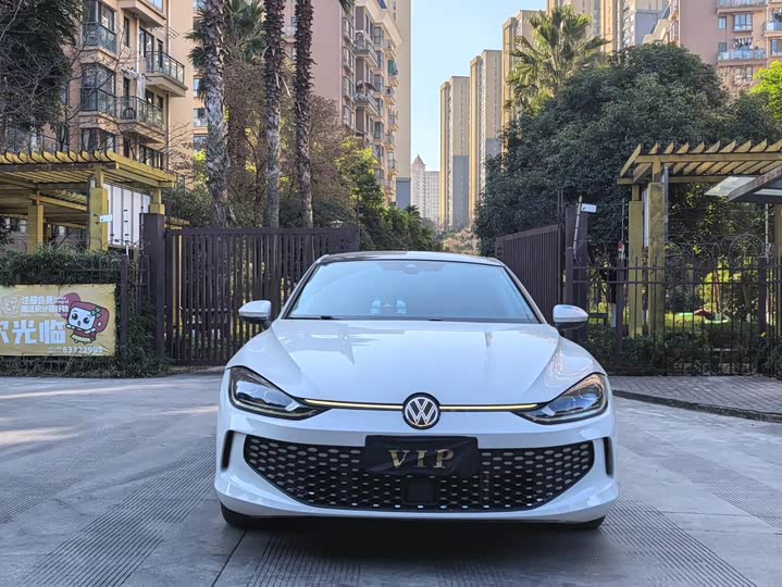 Фото 2 - Volkswagen Lamando L