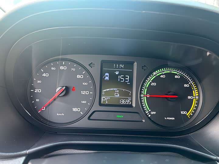 Фото 8 - Roewe Clever