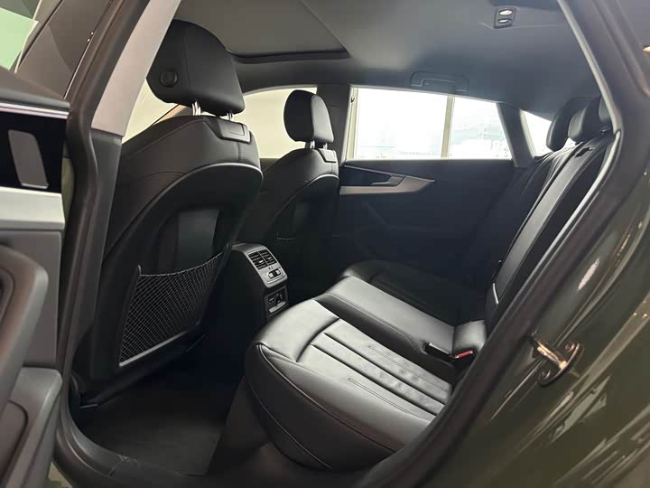 Фото 7 - Audi A5