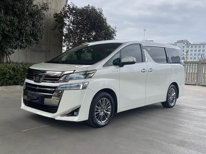 Фото 1 - Toyota Vellfire