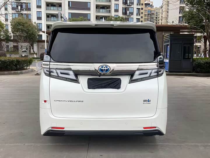Фото 4 - Toyota Vellfire