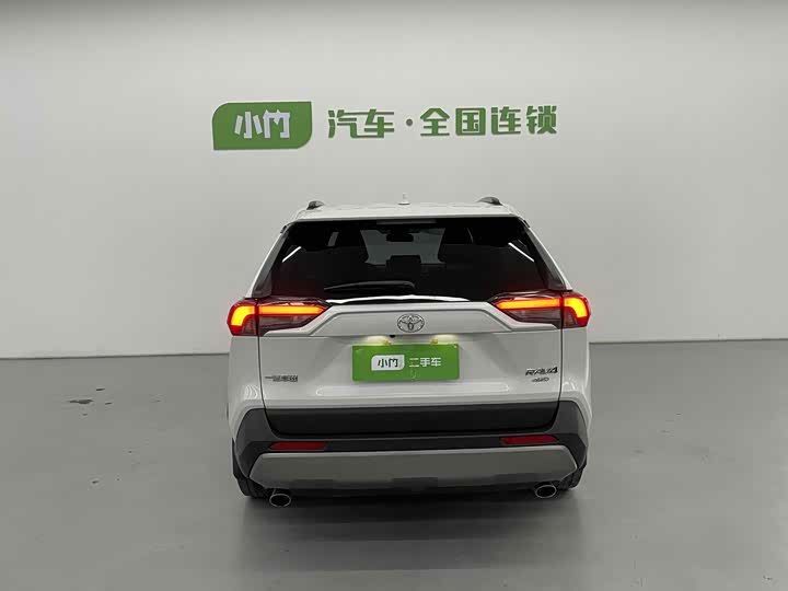 Фото 3 - Toyota RAV4