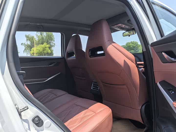 Фото 7 - Changan CS75 Plus