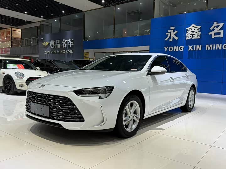 Photo 1 - Buick Regal