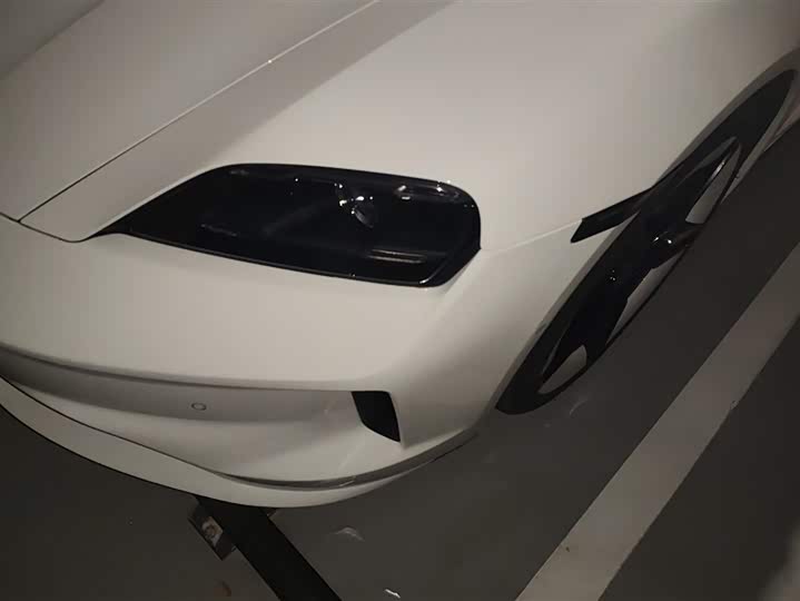 Фото 5 - Porsche Taycan