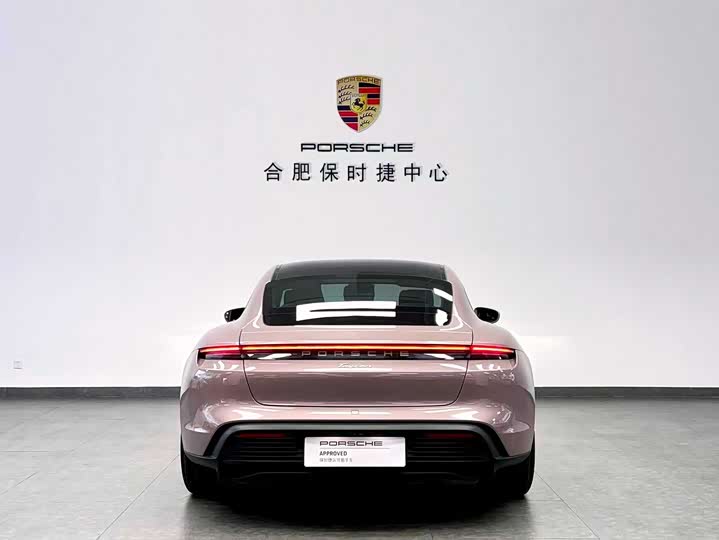 Photo 5 - Porsche Taycan