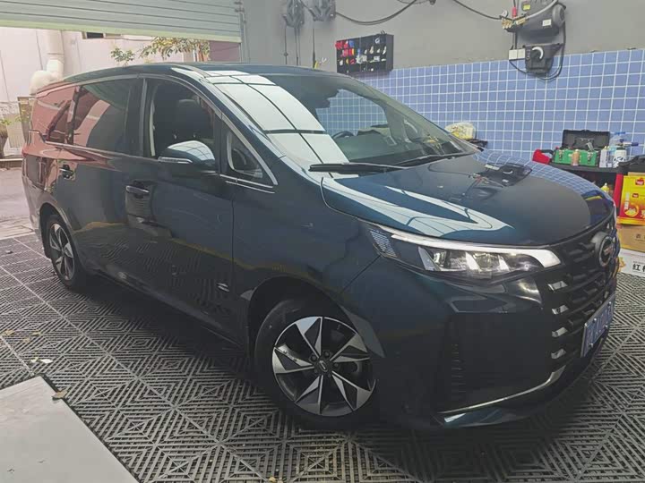 Фото 2 - GAC Trumpchi M6