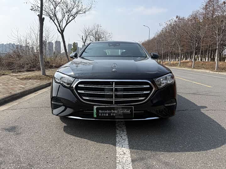 Photo 2 - Mercedes-Benz E-Class Hybrid