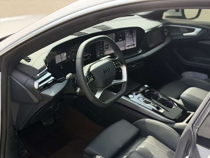 Фото 3 - Audi A5L Sportback