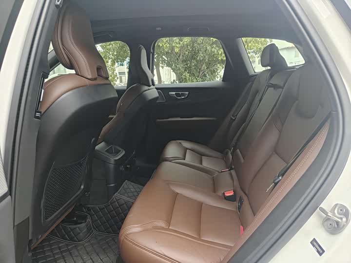 Фото 5 - Volvo XC60 Hybrid