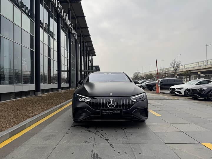 Photo 2 - Mercedes-Benz EQE AMG