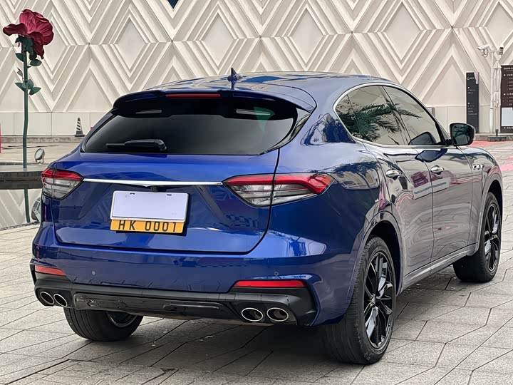Фото 6 - Maserati Levante