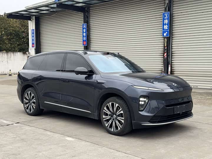 Фото 3 - Nio ES8