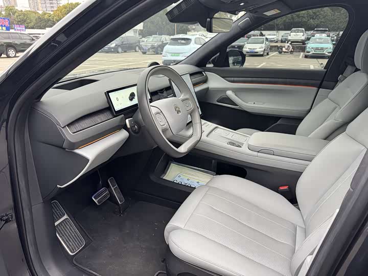 Фото 4 - Nio ES8