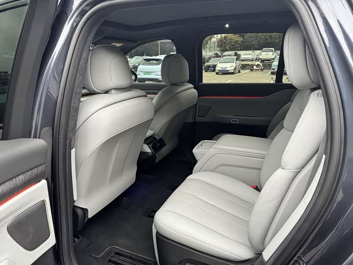 Фото 6 - Nio ES8