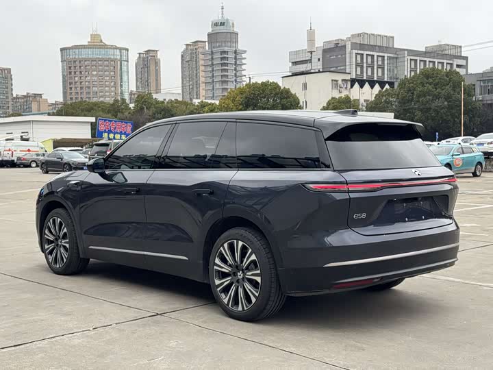 Фото 7 - Nio ES8