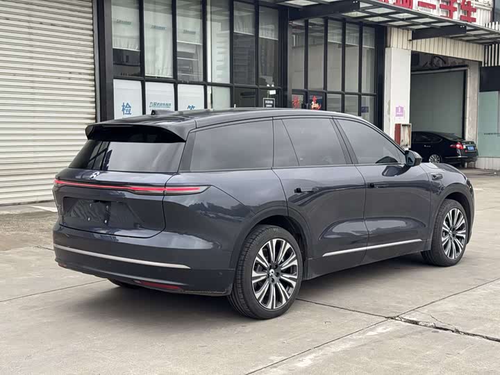 Фото 9 - Nio ES8